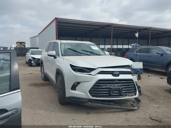 5TDACAB59RS007677 2024 TOYOTA HIGHLANDER - Image 1