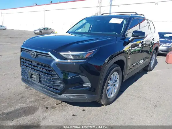 5TDACAB59RS007761 2024 TOYOTA HIGHLANDER - Image 2
