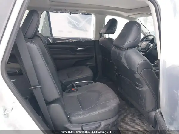 5TDACAB5XRS014623 2024 TOYOTA HIGHLANDER - Image 8