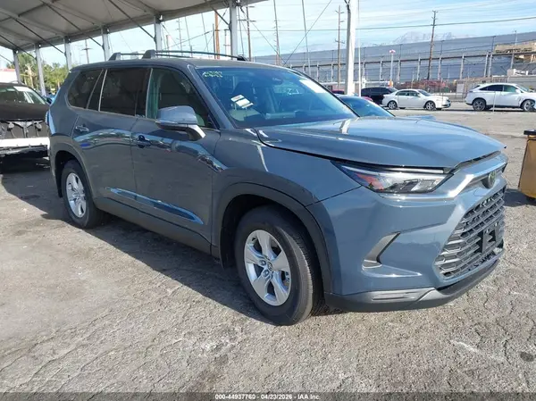 5TDACAB5XTS089684 2026 TOYOTA HIGHLANDER - Image 1