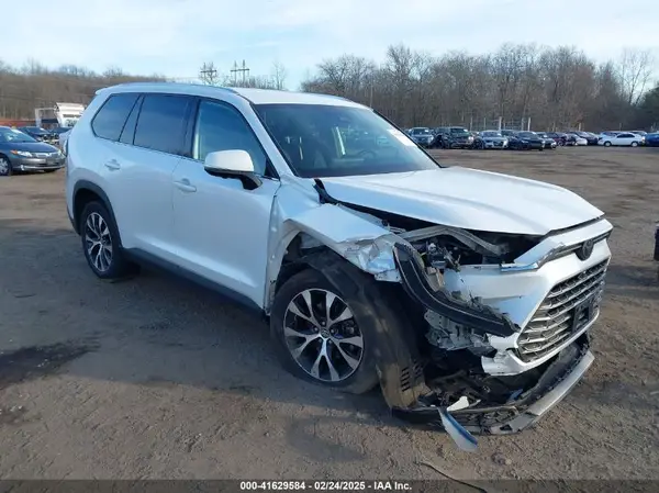 5TDADAB50RS003336 2024 TOYOTA HIGHLANDER - Image 1