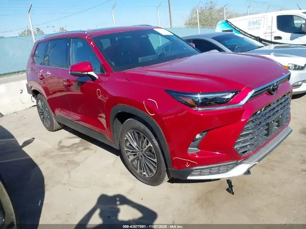 5TDADAB51SS024735 2025 TOYOTA HIGHLANDER - Image 1