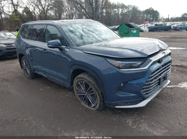 5TDADAB52RS006299 2024 TOYOTA HIGHLANDER - Image 1