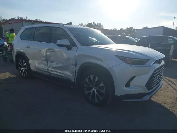 5TDADAB53RS006554 2024 TOYOTA HIGHLANDER - Image 1