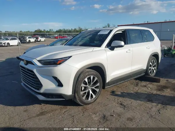5TDADAB53RS006554 2024 TOYOTA HIGHLANDER - Image 2