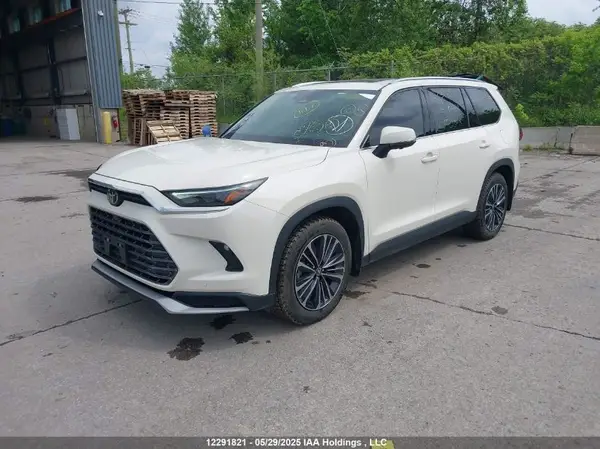 5TDADAB54RS004814 2024 TOYOTA HIGHLANDER - Image 2