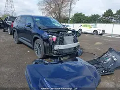 5TDADAB56TS029933 2026 TOYOTA HIGHLANDER