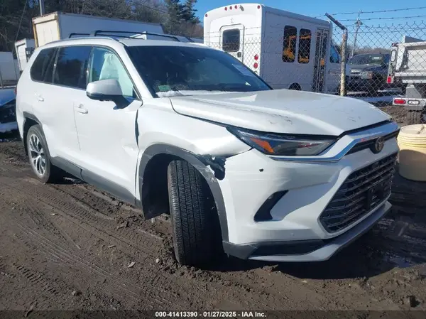 5TDADAB57RS003527 2024 TOYOTA HIGHLANDER - Image 1