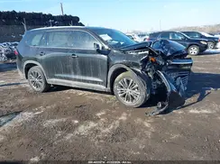 5TDADAB57SS021967 2025 TOYOTA HIGHLANDER