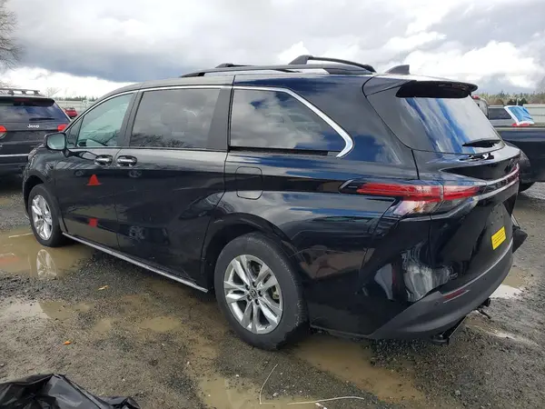 5TDASKFC4NS054319 2022 TOYOTA SIENNA - Image 2