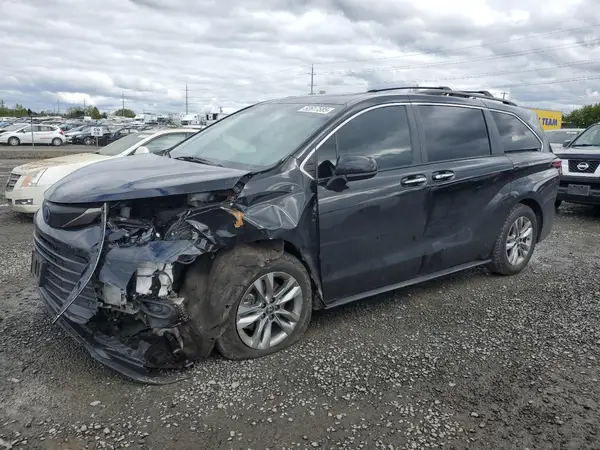 5TDASKFC7NS057392 2022 TOYOTA SIENNA - Image 1
