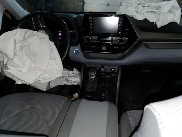 5TDBBRCH0MS518752 2021 TOYOTA HIGHLANDER - Image 8