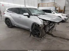 5TDBBRCH0NS554569 2022 TOYOTA HIGHLANDER
