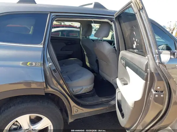 5TDBBRCH1LS513087 2020 TOYOTA HIGHLANDER - Image 8