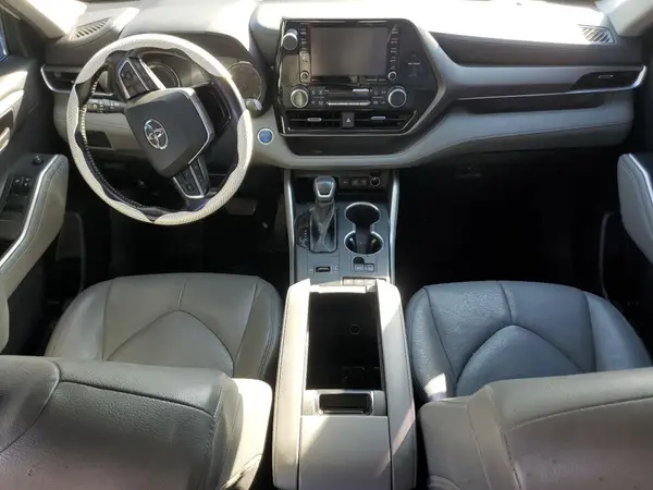 5TDBBRCH1MS517562 2021 TOYOTA HIGHLANDER - Image 8