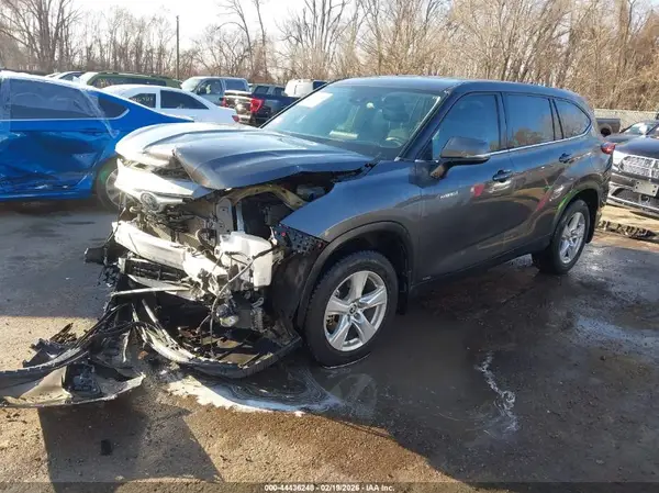 5TDBBRCH1MS536712 2021 TOYOTA HIGHLANDER - Image 2