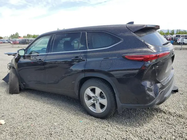 5TDBBRCH1NS087887 2022 TOYOTA HIGHLANDER - Image 2