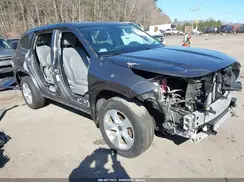 5TDBBRCH1NS559151 2022 TOYOTA HIGHLANDER