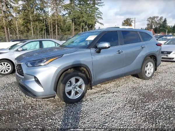5TDBBRCH1RS143039 2024 TOYOTA HIGHLANDER - Image 2