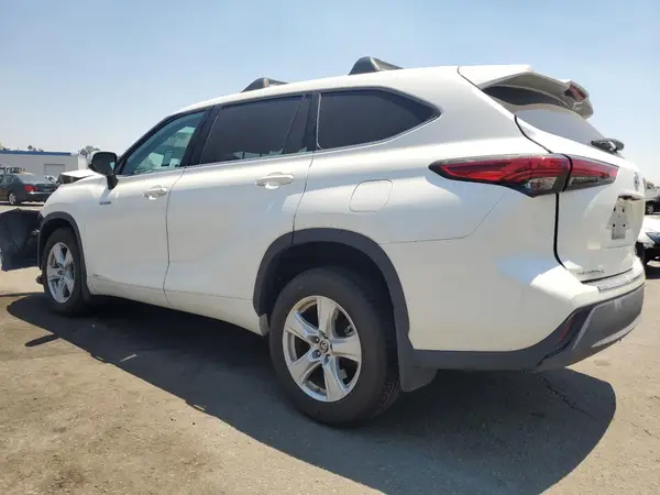 5TDBBRCH2LS503510 2020 TOYOTA HIGHLANDER - Image 2