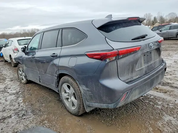 5TDBBRCH2LS506066 2020 TOYOTA HIGHLANDER - Image 2