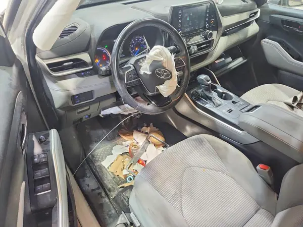 5TDBBRCH2MS530093 2021 TOYOTA HIGHLANDER - Image 8