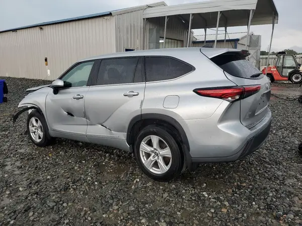 5TDBBRCH2NS556257 2022 TOYOTA HIGHLANDER - Image 2