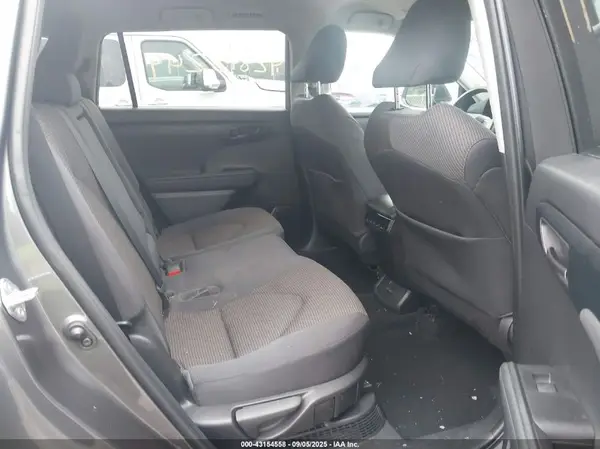 5TDBBRCH2NS560230 2022 TOYOTA HIGHLANDER - Image 8