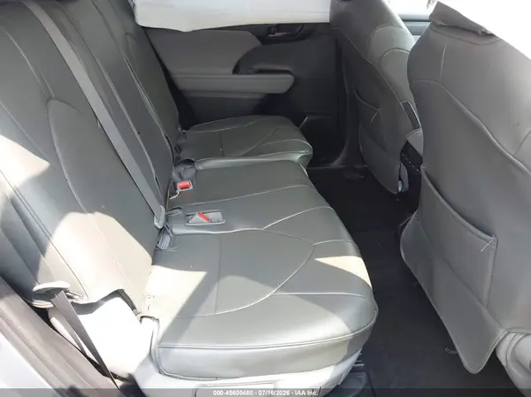 5TDBBRCH2PS108250 2023 TOYOTA HIGHLANDER - Image 8