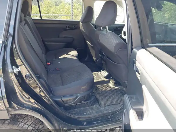 5TDBBRCH2PS567990 2023 TOYOTA HIGHLANDER - Image 8