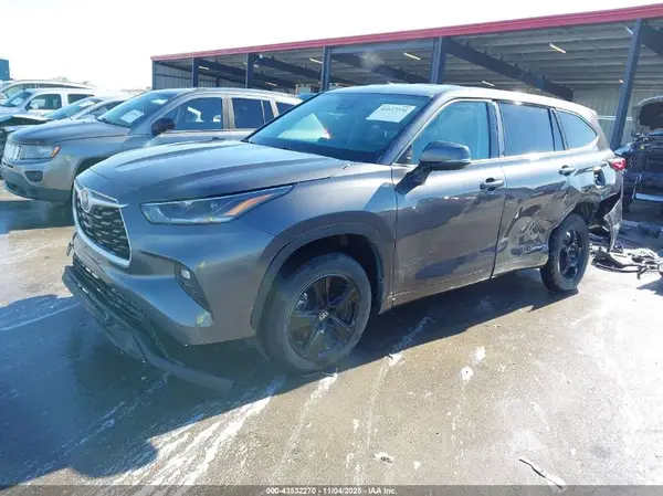 5TDBBRCH3MS047924 2021 TOYOTA HIGHLANDER - Image 2