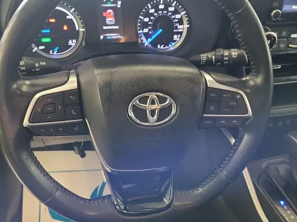 5TDBBRCH3MS051102 2021 TOYOTA HIGHLANDER - Image 2