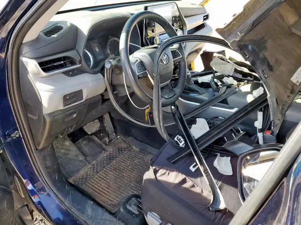 5TDBBRCH3NS550693 2022 TOYOTA HIGHLANDER - Image 8