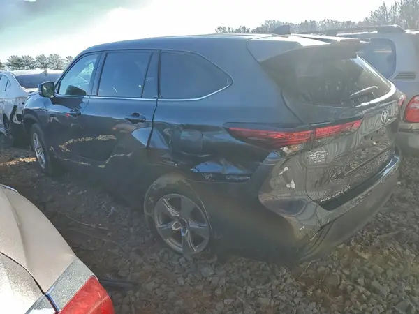 5TDBBRCH3NS550791 2022 TOYOTA HIGHLANDER - Image 2