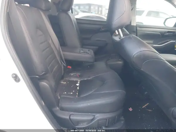 5TDBBRCH3NS559622 2022 TOYOTA HIGHLANDER - Image 8