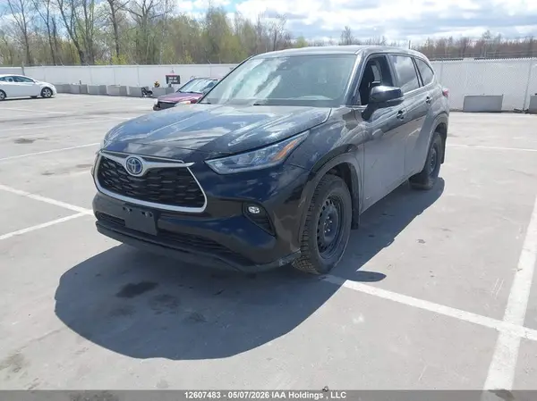 5TDBBRCH3PS127924 2023 TOYOTA HIGHLANDER - Image 2