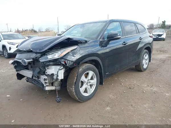 5TDBBRCH3RS139316 2024 TOYOTA HIGHLANDER - Image 2
