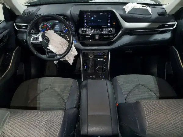 5TDBBRCH4NS557247 2022 TOYOTA HIGHLANDER - Image 8