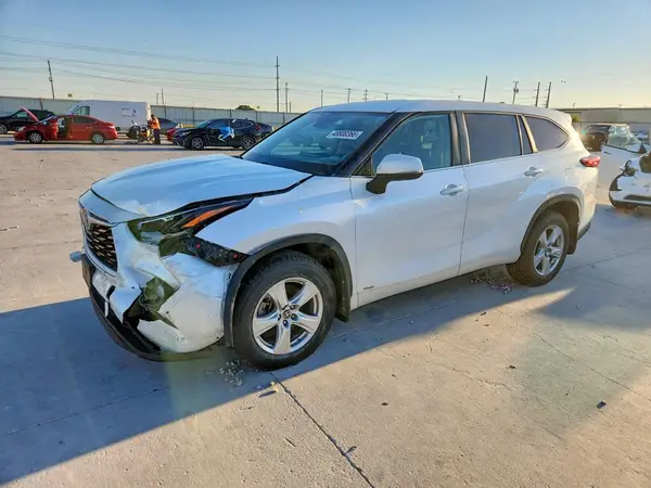 5TDBBRCH4PS136518 2023 TOYOTA HIGHLANDER - Image 1