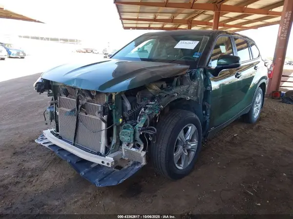 5TDBBRCH4PS563407 2023 TOYOTA HIGHLANDER - Image 2