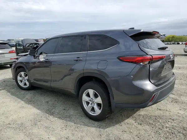 5TDBBRCH4PS568381 2023 TOYOTA HIGHLANDER - Image 2