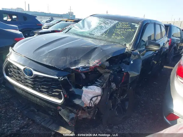 5TDBBRCH5LS506515 2020 TOYOTA HIGHLANDER - Image 2
