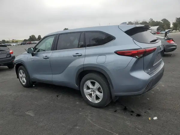5TDBBRCH5MS035404 2021 TOYOTA HIGHLANDER - Image 2