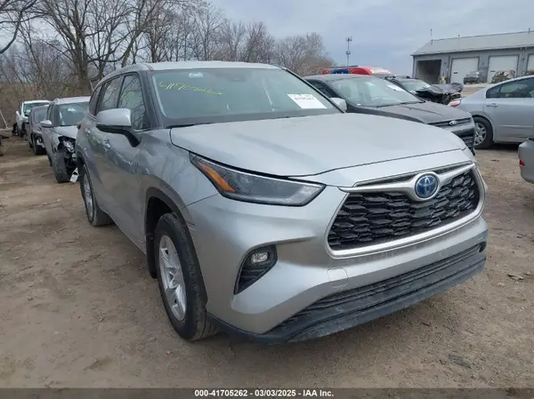5TDBBRCH5MS530198 2021 TOYOTA HIGHLANDER - Image 1