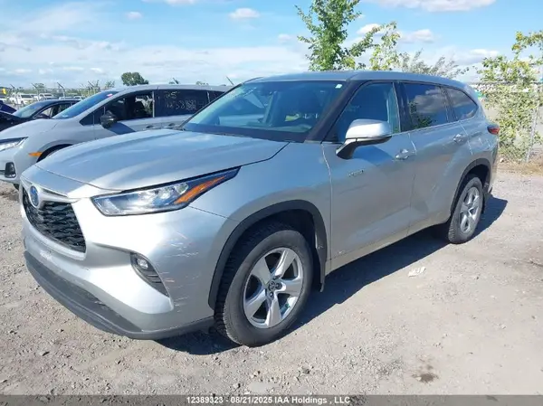 5TDBBRCH5MS532906 2021 TOYOTA HIGHLANDER - Image 2