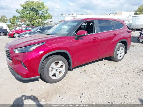 5TDBBRCH5PS111465 2023 TOYOTA HIGHLANDER - Image 2