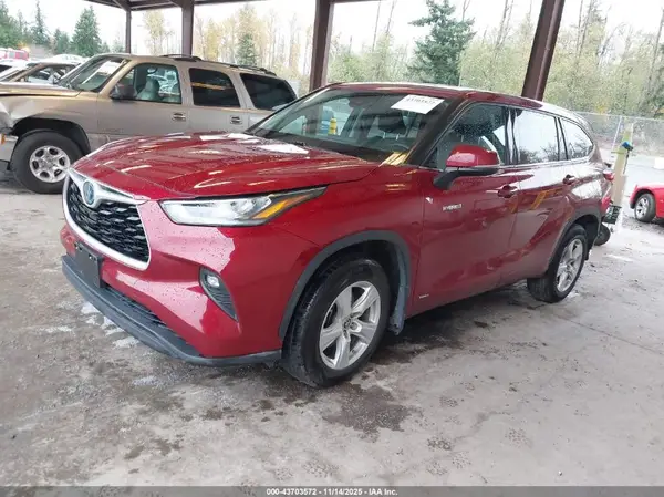 5TDBBRCH6LS004984 2020 TOYOTA HIGHLANDER - Image 2
