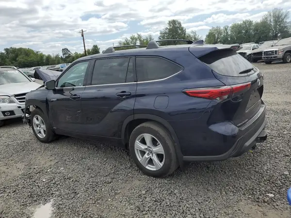 5TDBBRCH6MS530419 2021 TOYOTA HIGHLANDER - Image 2