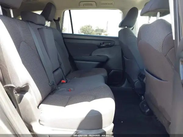5TDBBRCH6PS109532 2023 TOYOTA HIGHLANDER - Image 8
