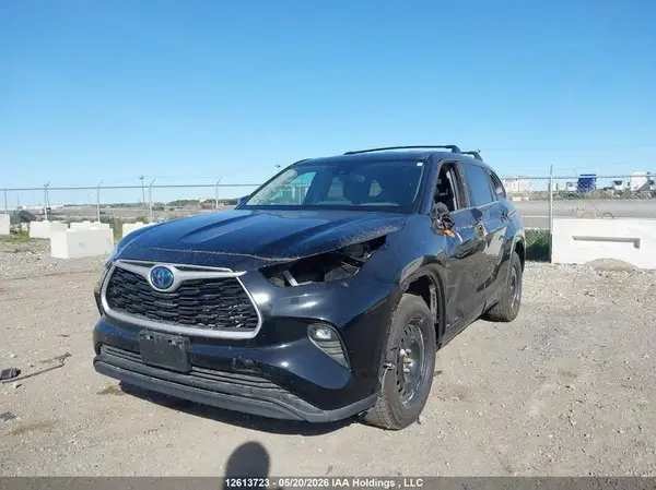 5TDBBRCH6RS634707 2024 TOYOTA HIGHLANDER - Image 2